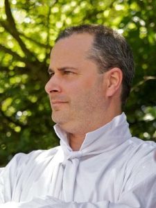 Marilia Dantas - Thérapeute En ligne Etienne Dupont - Hypnotherapeute - Sexologue